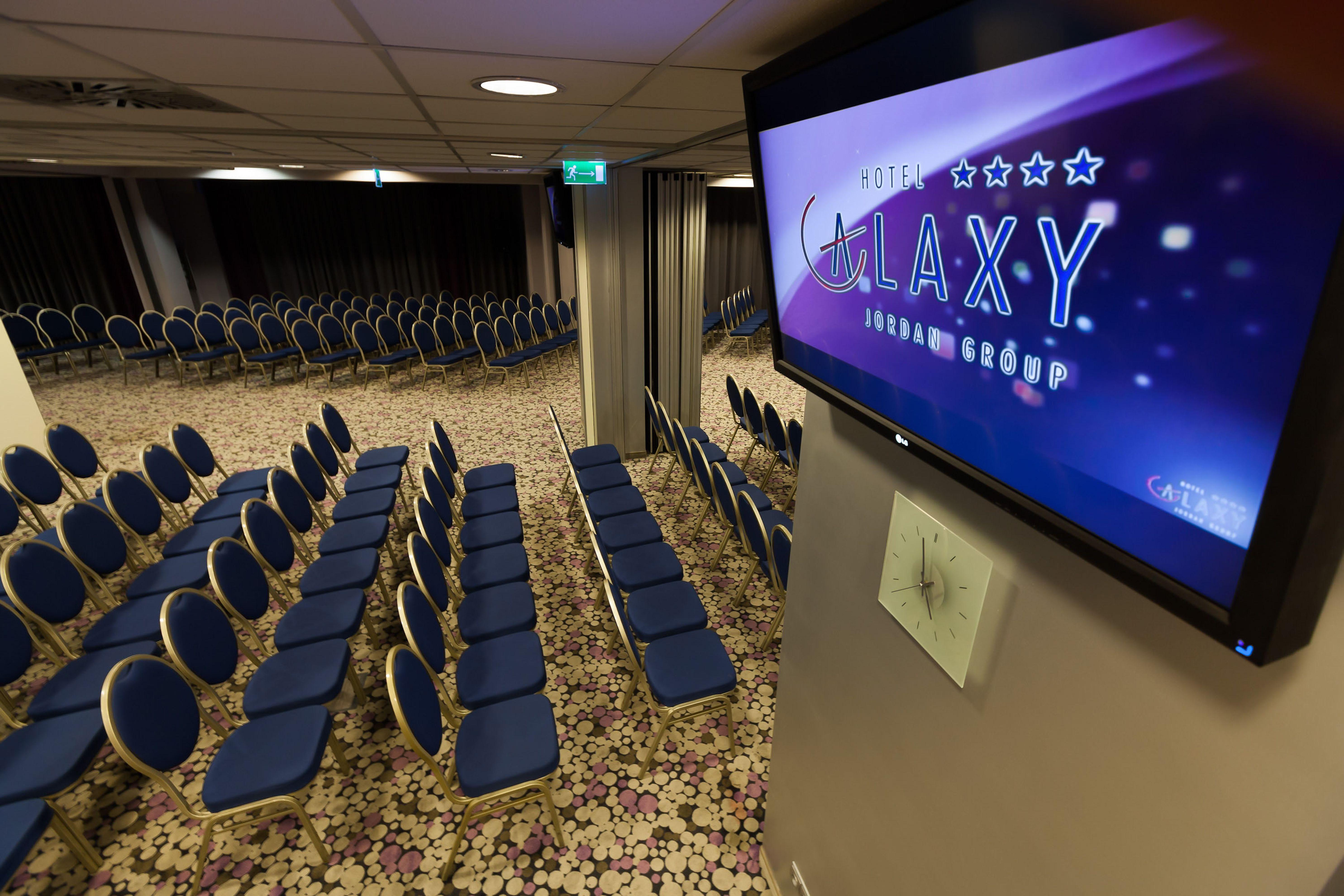 Galaxy Hotel — Photos 1
